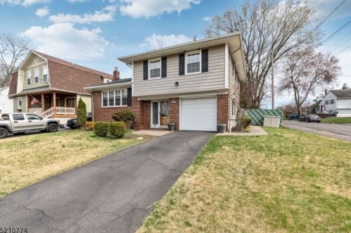 57 Wall St, Cranford, NJ 07016-3447