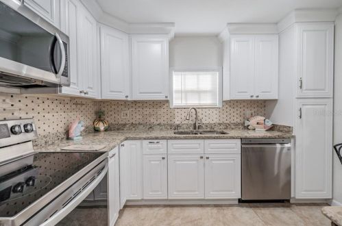 1219 Norfolk St, Tampa FL 33604-5031 exterior