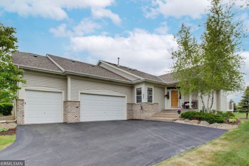 494 Holly Ln, Saint Paul, MN 55128-7092