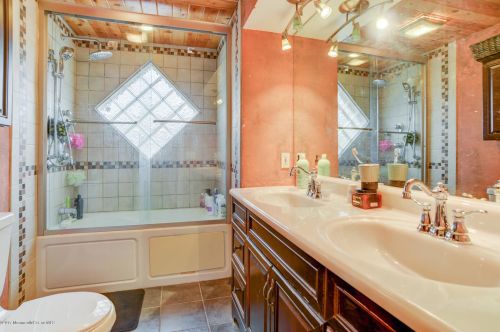 25 Linda Dr, Jackson Twp NJ 08527-5026 exterior