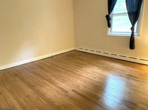 130 Dover Chester Rd, Dover NJ 07869-1901 exterior