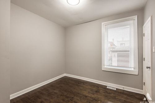 6917 Maplewood Ave, Chicago IL 60622-2857 exterior