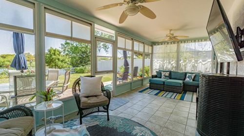 9018 Gln Moor Ln, Port Richey FL 34668-4945 exterior