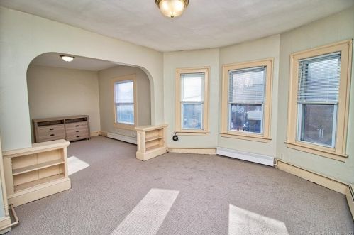 746 Main St, Torrington CT 06790-3915 exterior