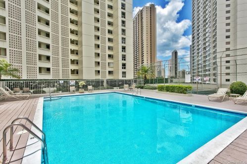 469 Ena Rd, Honolulu HI  96815-1749 exterior