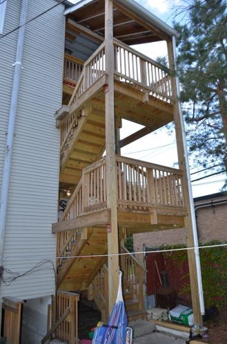 5943 Artesian Ave, Chicago IL 60659-5034 exterior