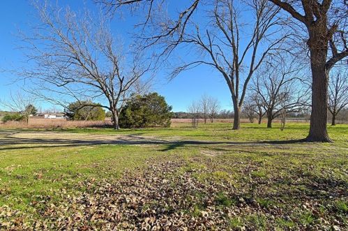 7301 Fm 971, Georgetown TX 78626-2006 exterior