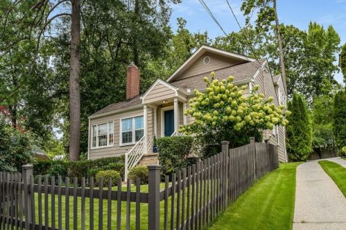 2505 Forrest Way, Atlanta GA  30305-3716 exterior