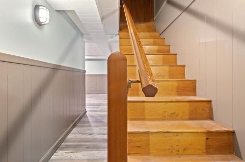 165 Chadwick St, North Andover MA 01845-1705 exterior