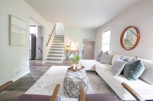 2957 Eleanor Ter, Atlanta GA  30318-6078 exterior