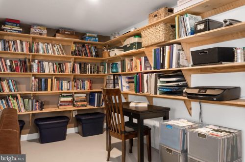 540 Gln Ct, Glen Burnie MD 21061-4733 exterior