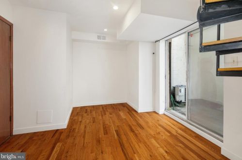 541 Christian St, Philadelphia PA  19147-4003 exterior