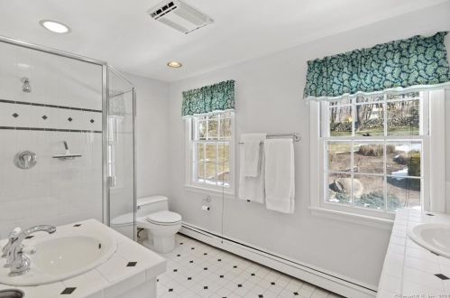 32 Old Belden Hl Rd, Wilton CT 06897-4218 exterior