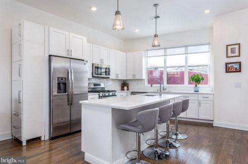 1413 Darien St, Philadelphia PA 19147-5726 exterior