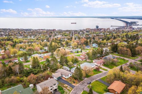 1434 Clf Ave, Duluth MN 55811-2723 exterior