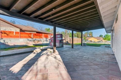 222 A St, Perris CA 92570-1904 exterior