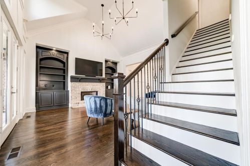 2771 Point Overlook, Gainesville GA 30501-1253 exterior