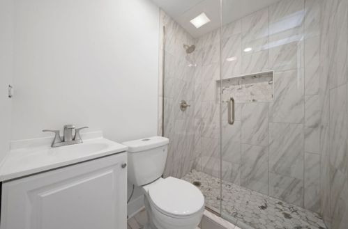 323 Homan Ave, Chicago IL 60655-3509 exterior