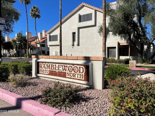 19820 13th Ave, Phoenix AZ  85027-4308 exterior