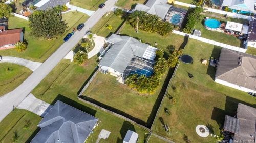 765 Byron St, Fort Pierce FL 34983-1921 exterior