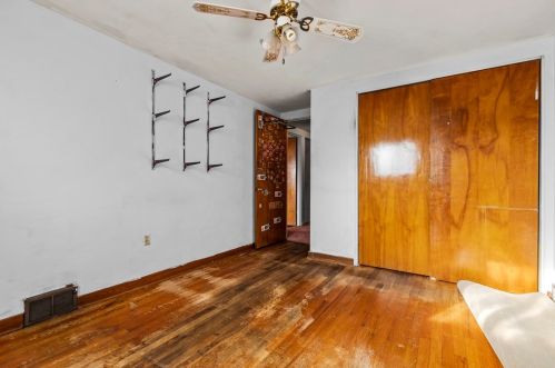 1717 Sillview Dr, Pittsburgh PA 15243-1558 exterior