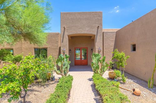 3610 Goret Rd, Tucson, AZ 85745-9604