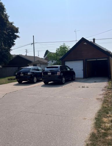 726 23 St, Manitowoc WI 54220-4410 exterior