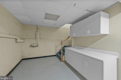 11 Revere Ct, Trenton NJ 08628-3610 exterior