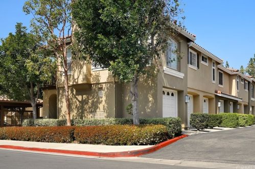 169 Gallery Way, Tustin, CA 92782-1111