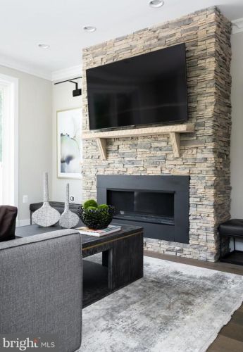 10314 Grosvenor Pl, Rockville MD 20852 exterior