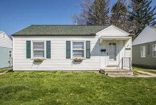 15318 Montrose Ave, Cleveland OH  44111-1074 exterior