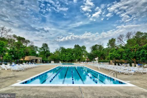 6524 10th St, Alexandria VA  22307-6501 exterior