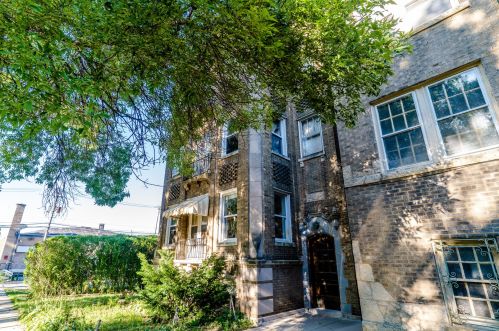 6329 Mozart St, Chicago, IL 60629-2324