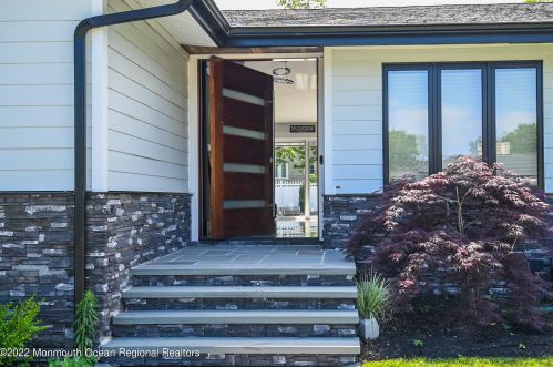 3 Arlene Dr, West Long Branch NJ 07764-1153 exterior