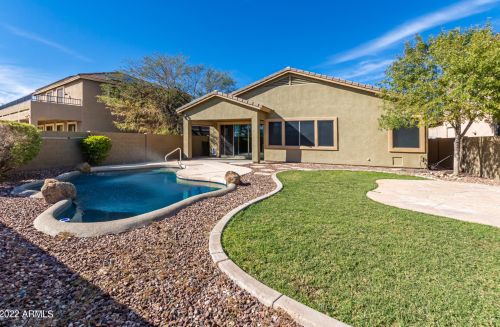 4433 Cottontail Rd, Phoenix AZ  85086-1447 exterior