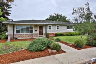 936 Rockne Ct, Concord CA  94518-3027 exterior