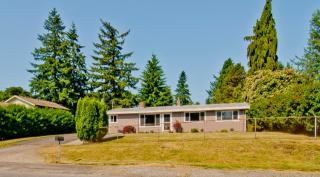 17023 40th Ave, Seattle, WA 98188-3612