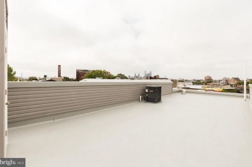 1647 Germantown Ave, Philadelphia PA 19140-4224 exterior