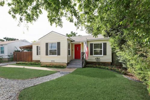 4247 Cresthaven Rd, Dallas, TX 75209-3009