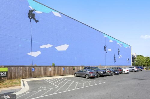 1904 Lewis Ave, Rockville MD 20851-2330 exterior