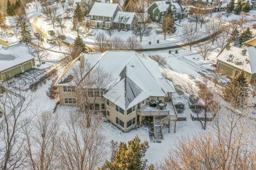 3211 Crestmoor Dr, Saint Paul MN 55125-5010 exterior