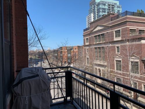 520 Huron St, Chicago IL  60654-3432 exterior