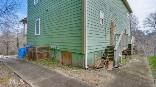 1968 Jones St, Atlanta GA 30344-4108 exterior