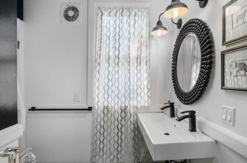 39 Orch Ave, Providence RI 02906-5514 exterior