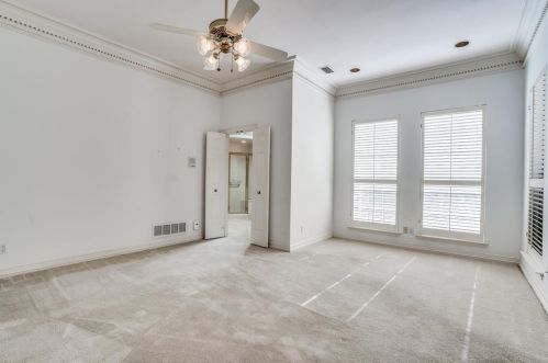 916 Mccoy Dr, Irving TX 75062-8003 exterior