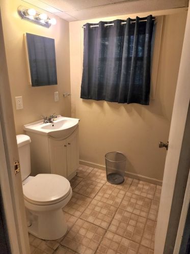 1917 12 Ave, Broadview IL 60153-1404 exterior