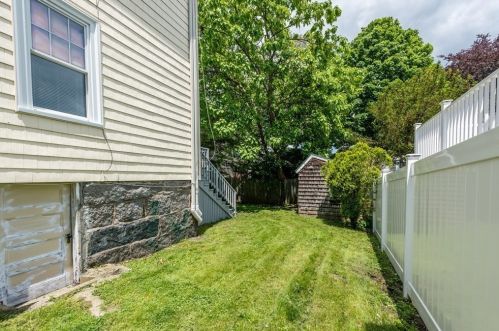 198 Highland Ave, Quincy MA 02170-1424 exterior