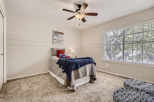 11506 Fence Post Trl, Austin TX 78750-1950 exterior