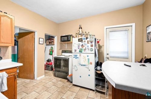 2719 2nd St, Duluth MN 55812-1920 exterior