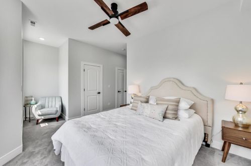 1624 Peterson Ave, Chicago IL  60660-2417 exterior